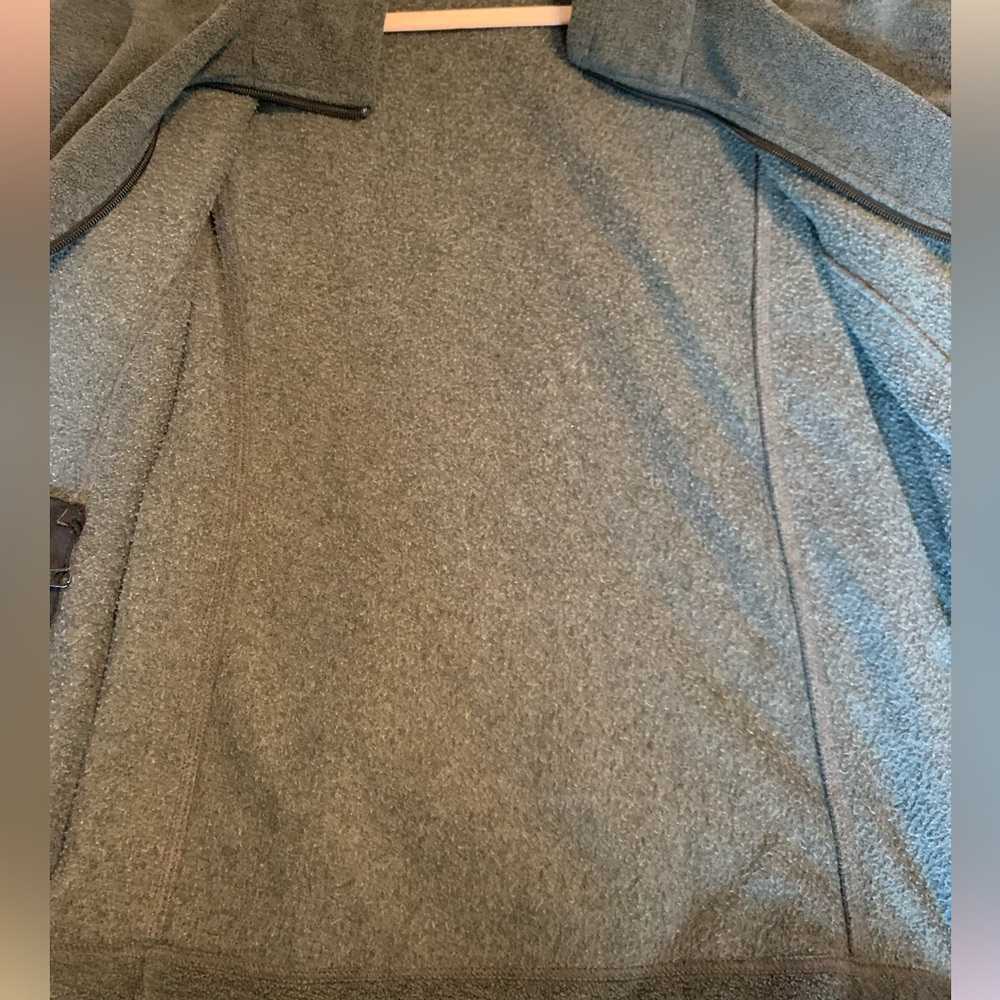 Columbia dark gray zip up jacket. Size 2X. - Picture 7 of 8